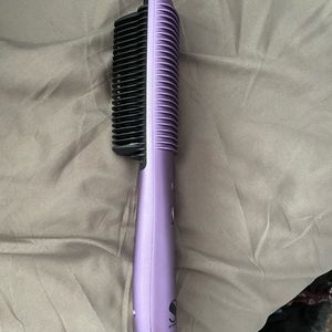 New never used Straight Ahead straightening brush